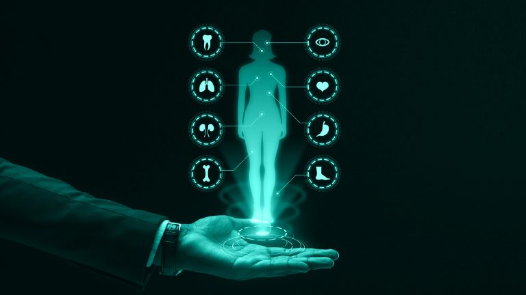 Equipo de HMS colaborando en soluciones digitales para un sistema de salud más humano, eficiente y conectado.